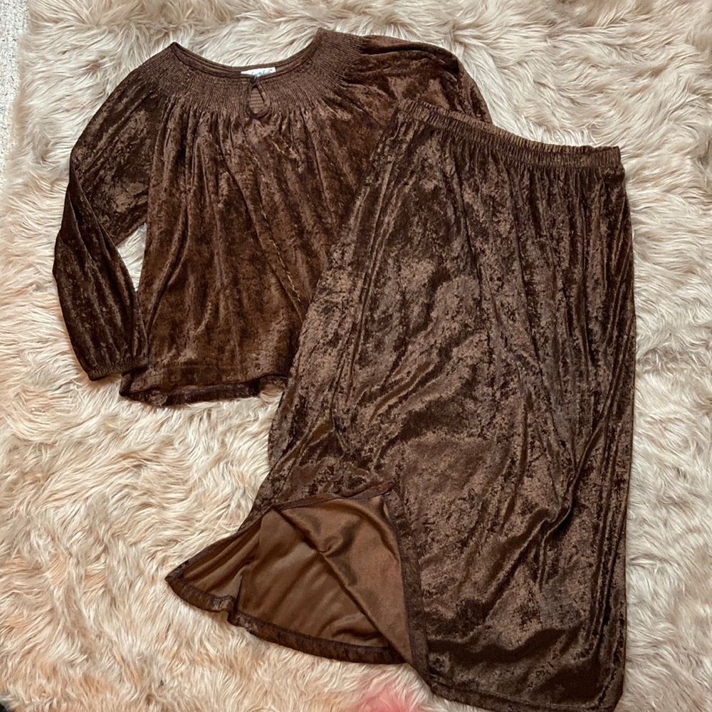 Anthony Richards Vintage 2-piece Set Brown Velvet Top & Skirt
